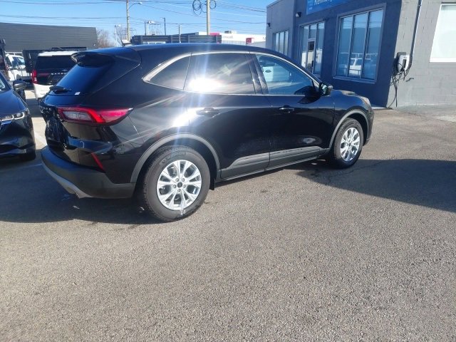 Certified 2025 Ford Escape Active w/ Cold Weather Package image 6