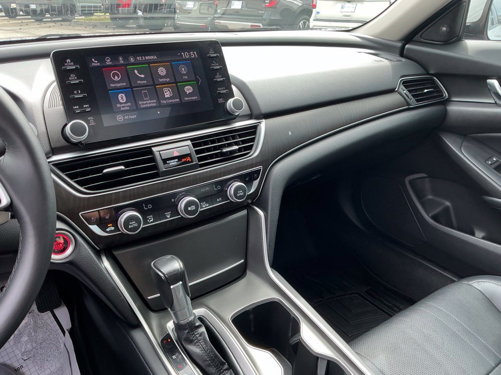 Used 2018 Honda Accord Touring image 37