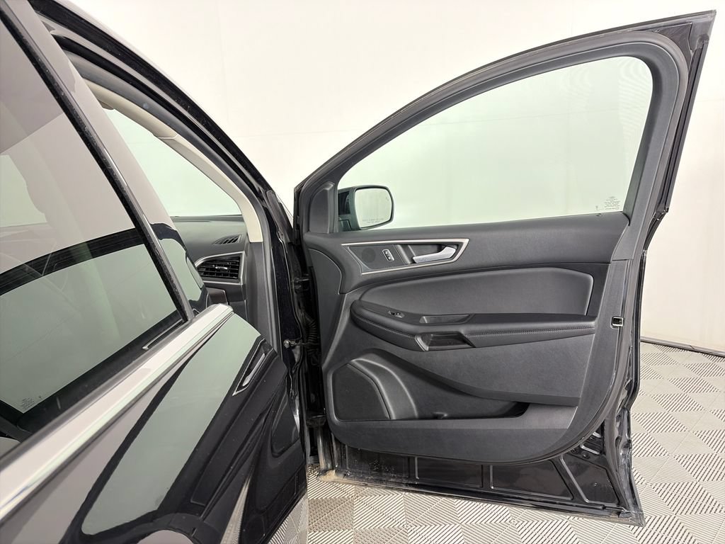 Certified 2024 Ford Edge SEL AWD/4WD image 30