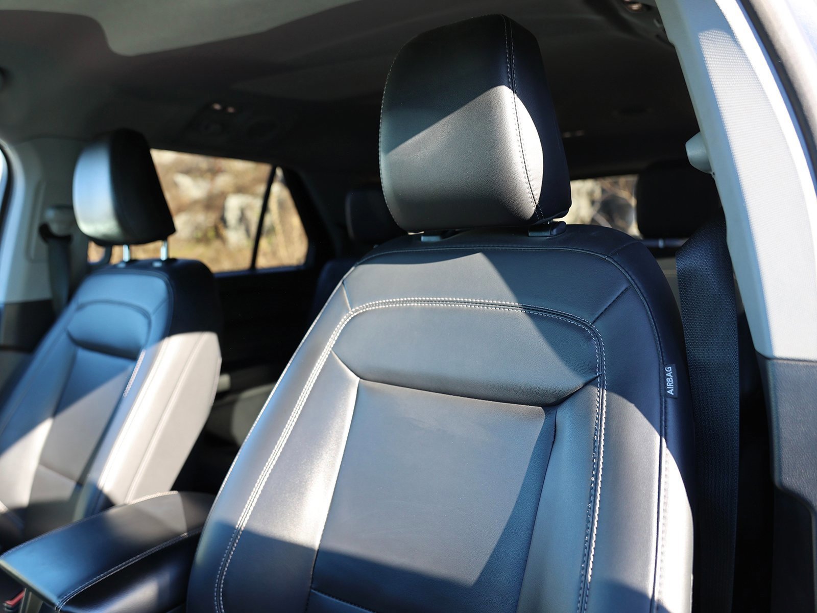 Certified 2023 Ford Explorer XLT w/ Equipment Group 202A image 4