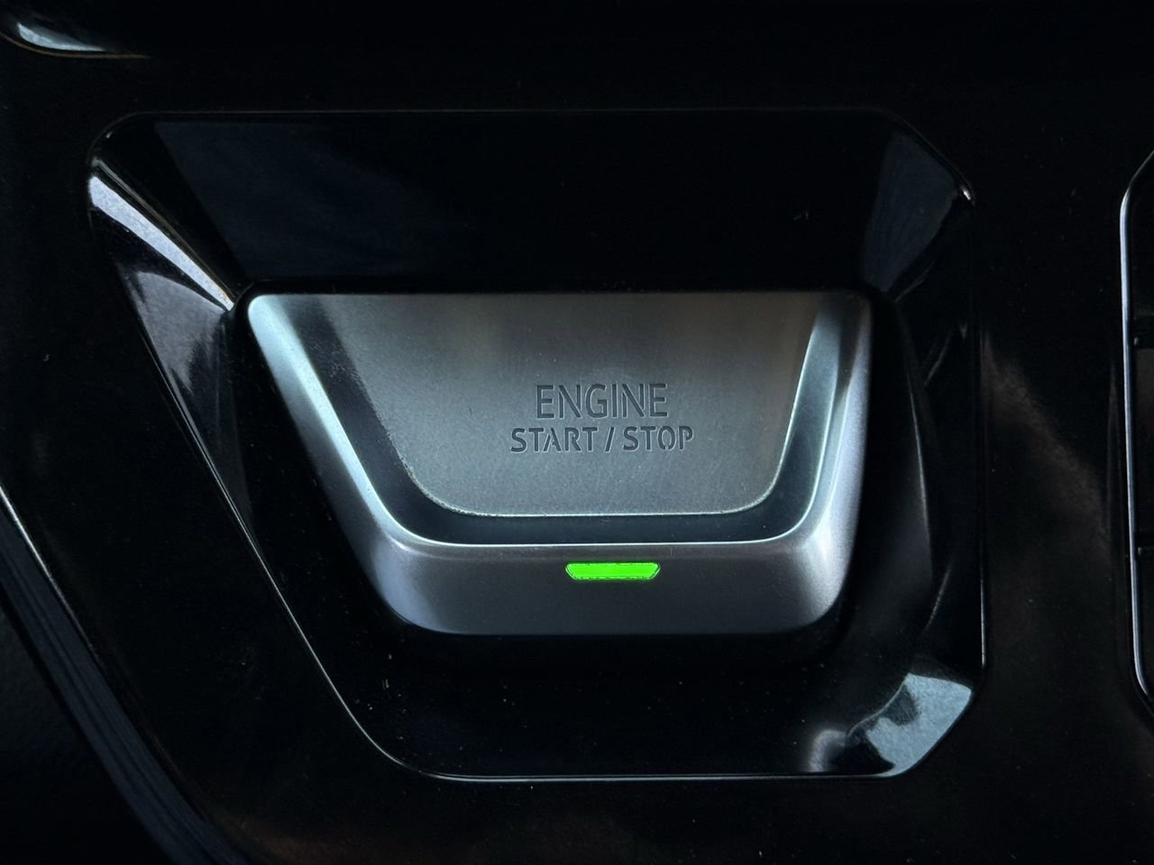 Used 2023 GMC Sierra 1500 AT4 w/ AT4 Preferred Package image 23