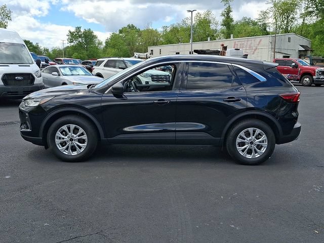 Certified 2023 Ford Escape Active AWD/4WD image 7