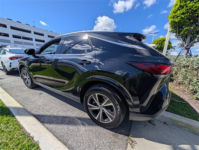 Used 2023 Lexus RX 350 Premium image 3