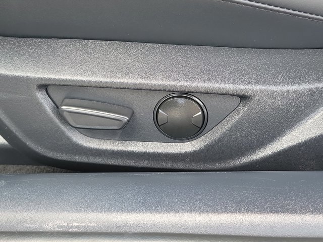 Certified 2024 Ford Mustang Coupe RWD image 17
