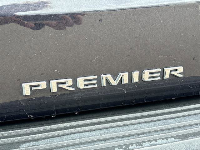 Used 2023 Chevrolet Suburban Premier image 21