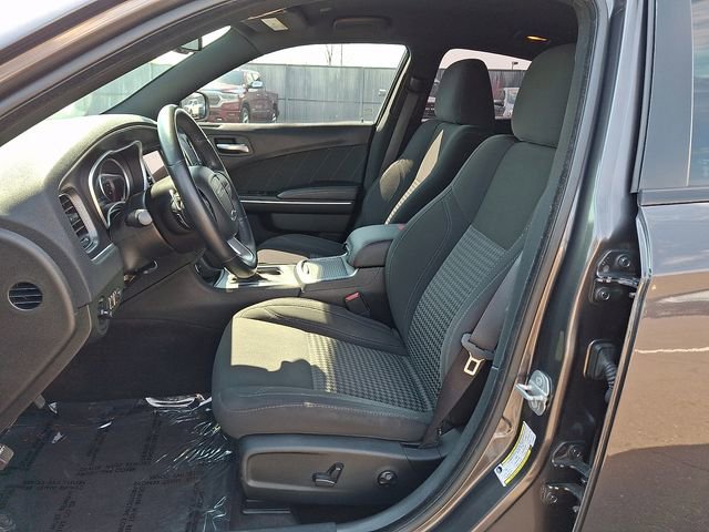 Used 2018 Dodge Charger R/T w/ Navigation & Travel Group RWD image 13