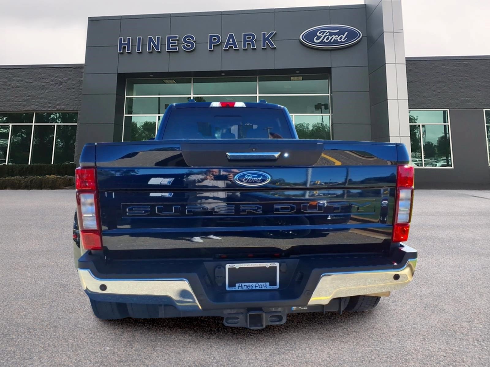 Certified 2022 Ford F450 Lariat w/ Lariat Value Package AWD/4WD image 5