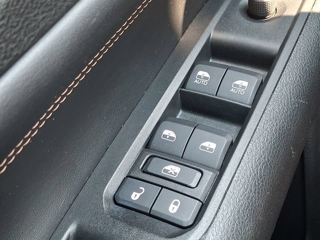 Used 2022 Jeep Compass Limited AWD/4WD image 25