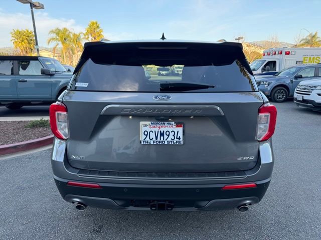 Certified 2022 Ford Explorer XLT w/ Equipment Group 202A image 4