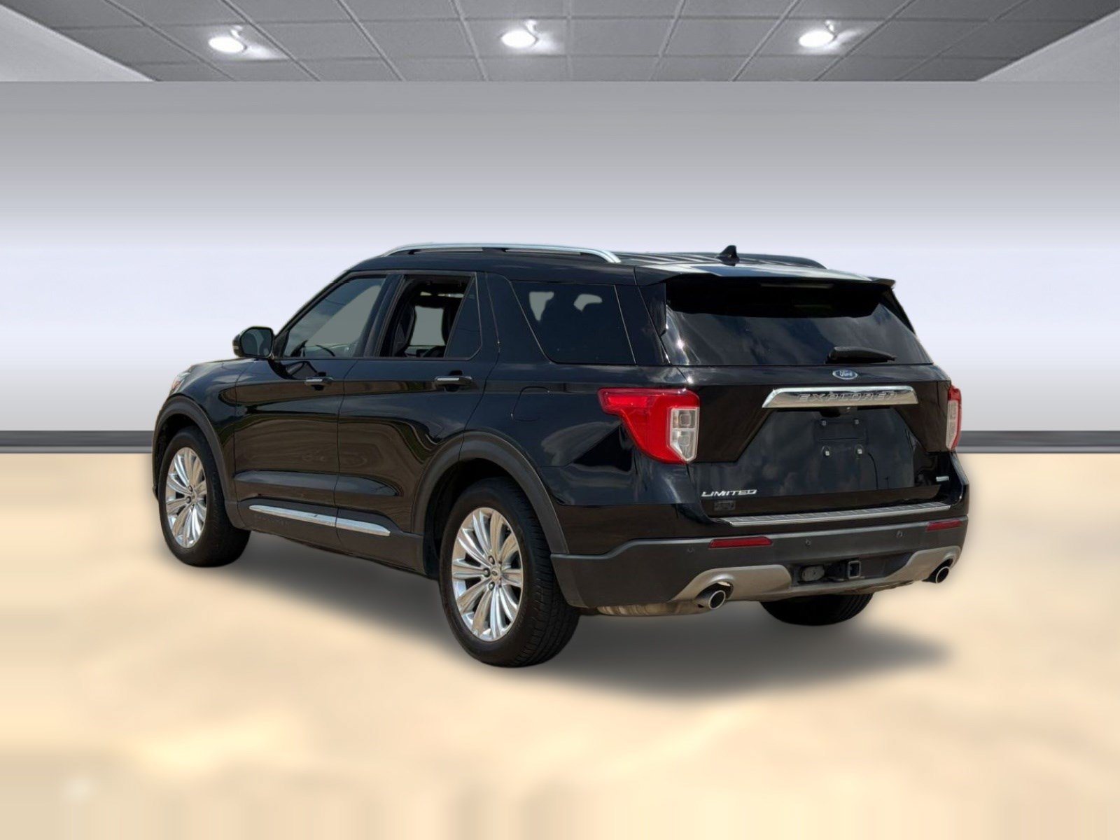 Certified 2020 Ford Explorer Limited w/ Class III Trailer Tow Package RWD image 3