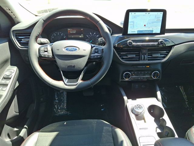 Certified 2022 Ford Escape SEL w/ SEL Stealth AWD Package image 11