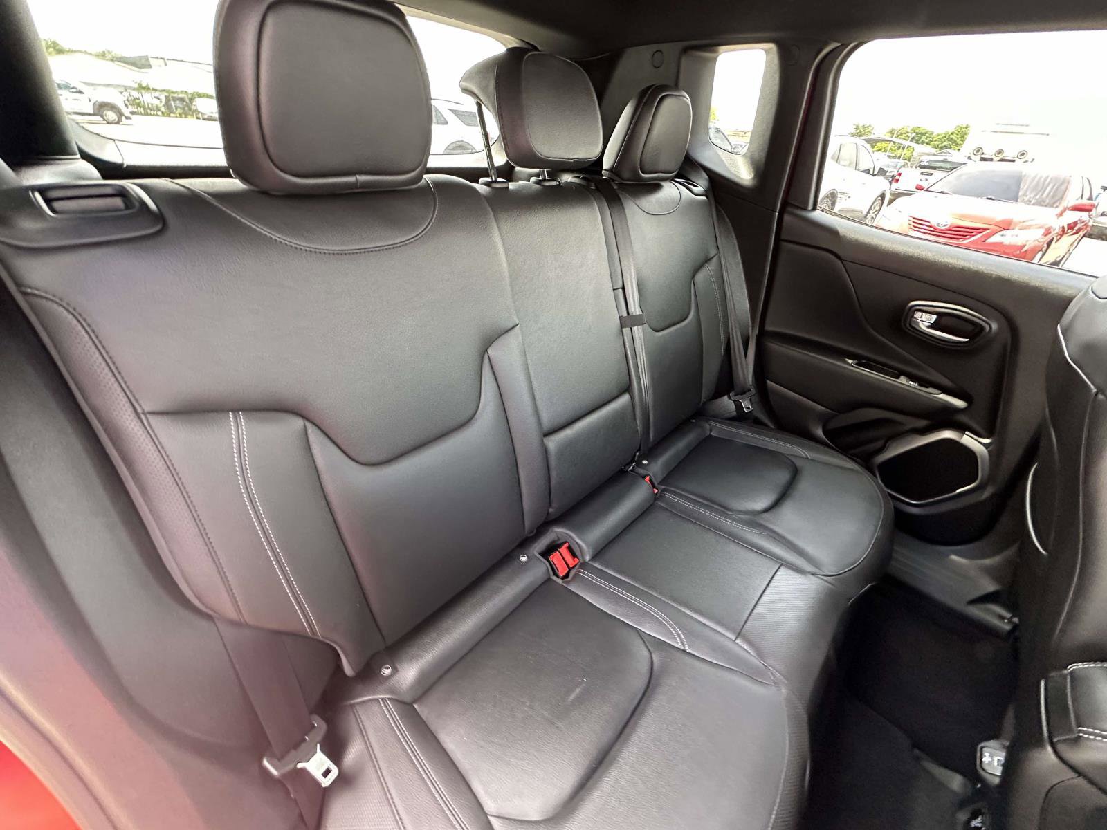 Used 2019 Jeep Renegade Limited w/ Quick Order Package 22P FWD image 24