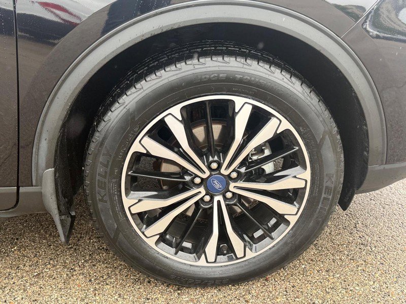 Certified 2021 Ford Escape SEL w/ SEL Stealth AWD Package image 13