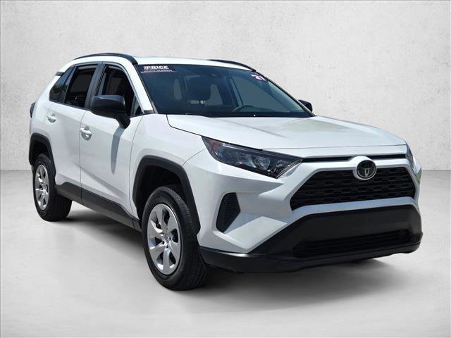 Used 2021 Toyota RAV4 LE FWD image 3