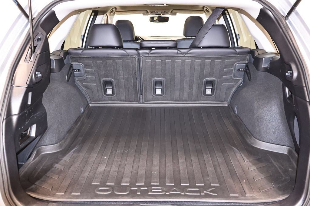 Used 2017 Subaru Outback 2.5i Limited AWD/4WD image 38