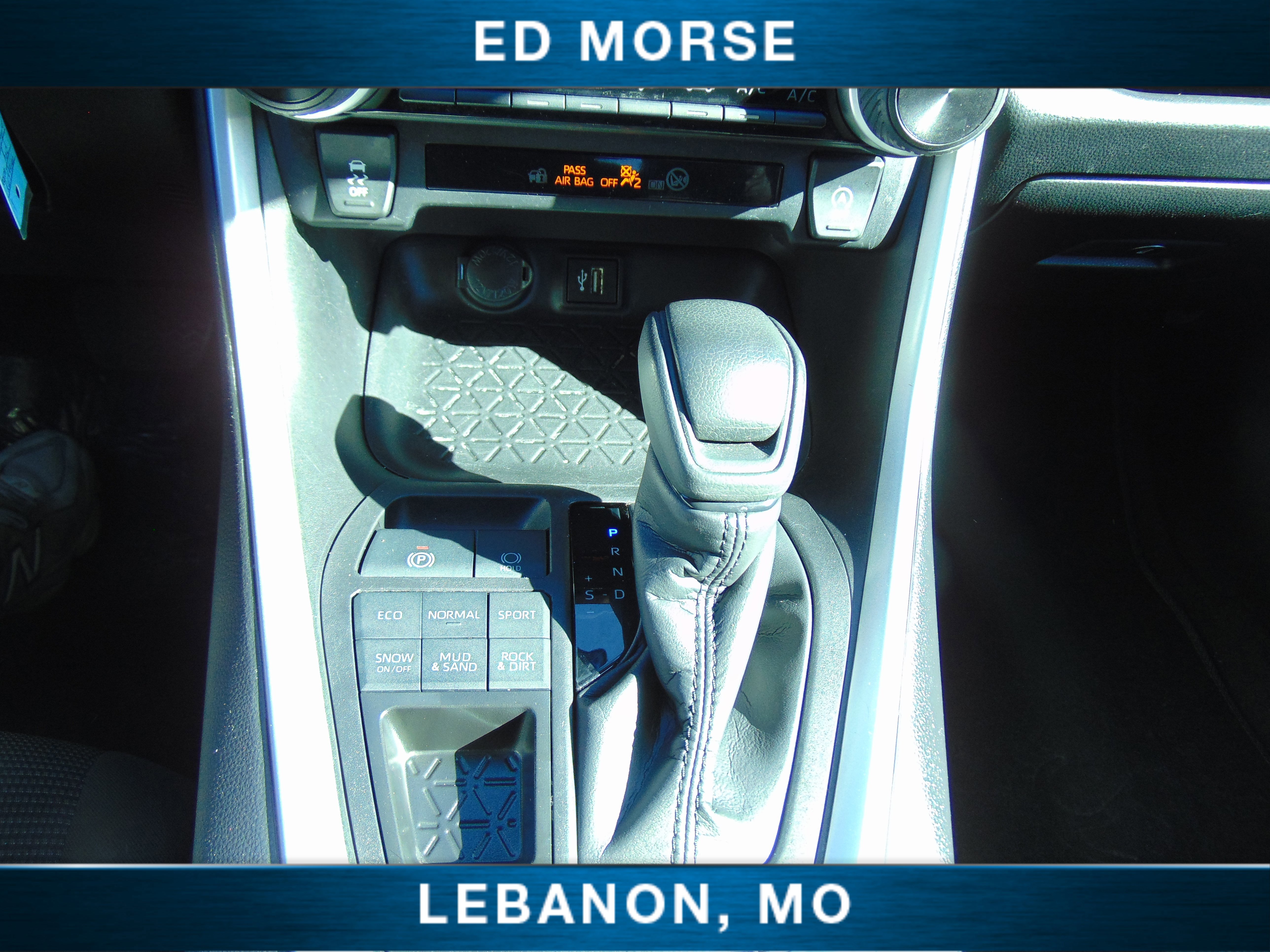 Used 2024 Toyota RAV4 LE image 24