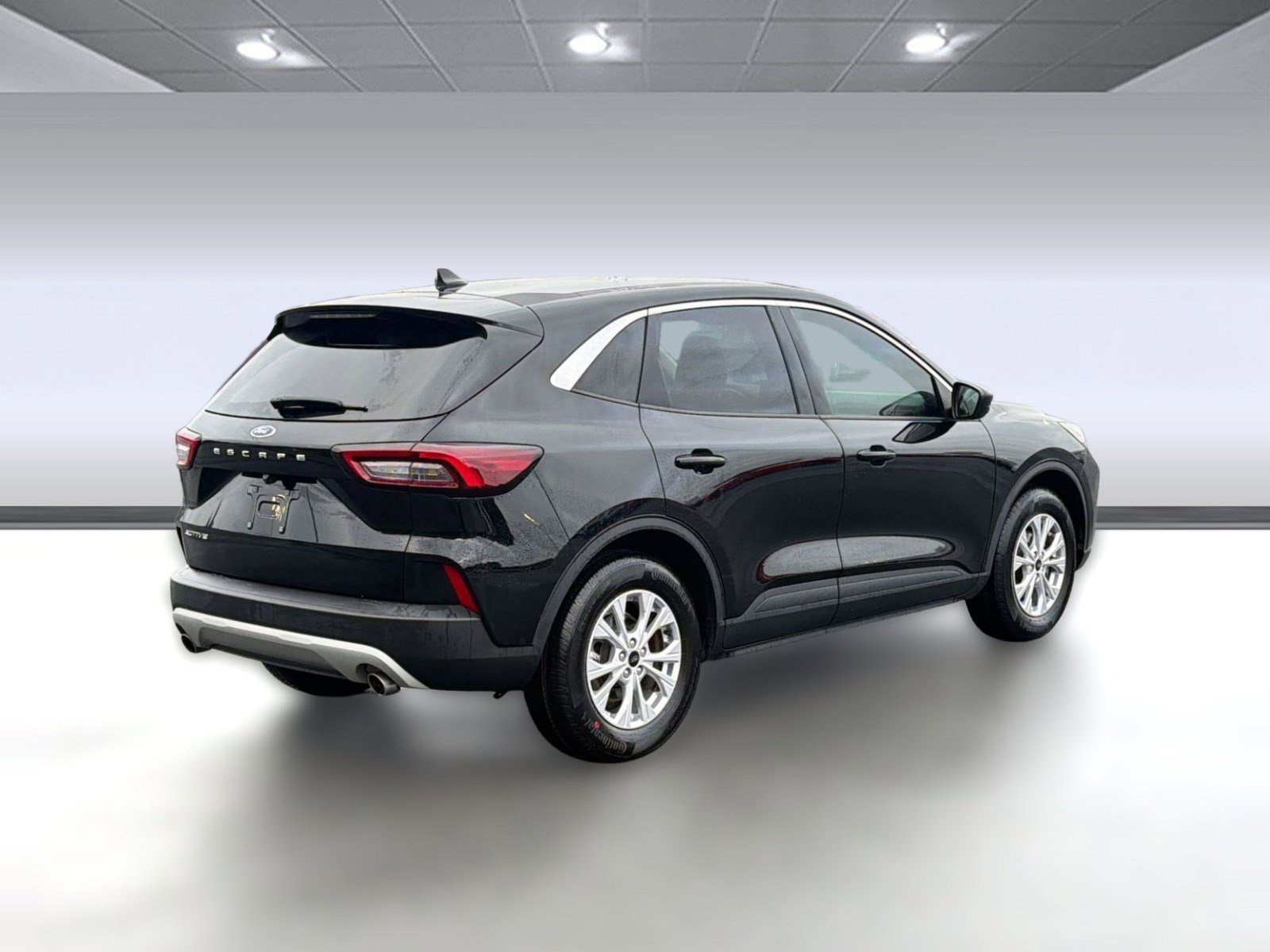 Certified 2024 Ford Escape Active w/ Cold Weather Package FWD image 9