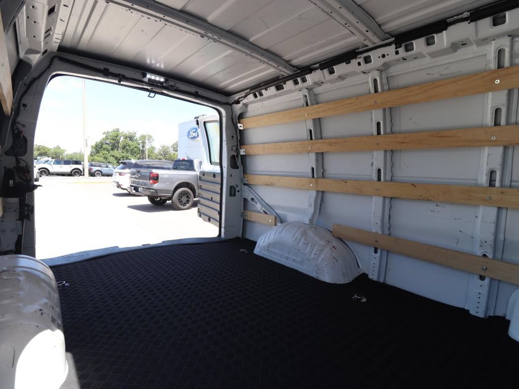 Used 2024 GMC Savana 2500 w/ Driver Convenience Package RWD image 16