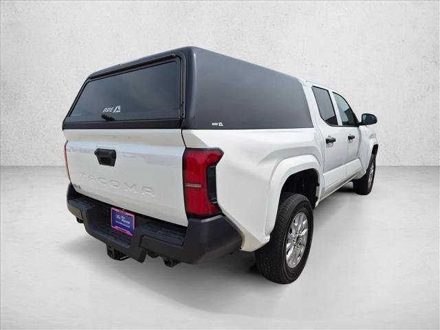 Used 2025 Toyota Tacoma SR AWD/4WD image 4