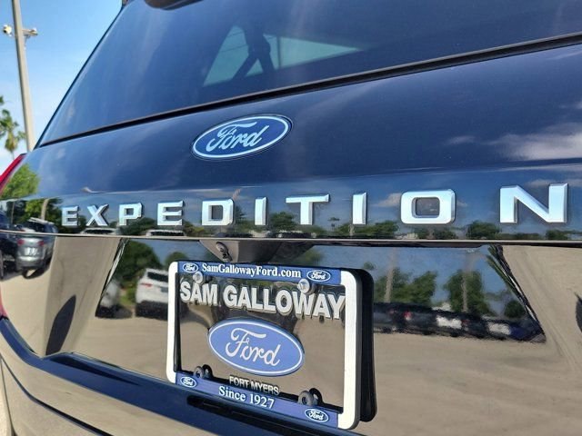 Certified 2025 Ford Expedition Max Active AWD/4WD image 11