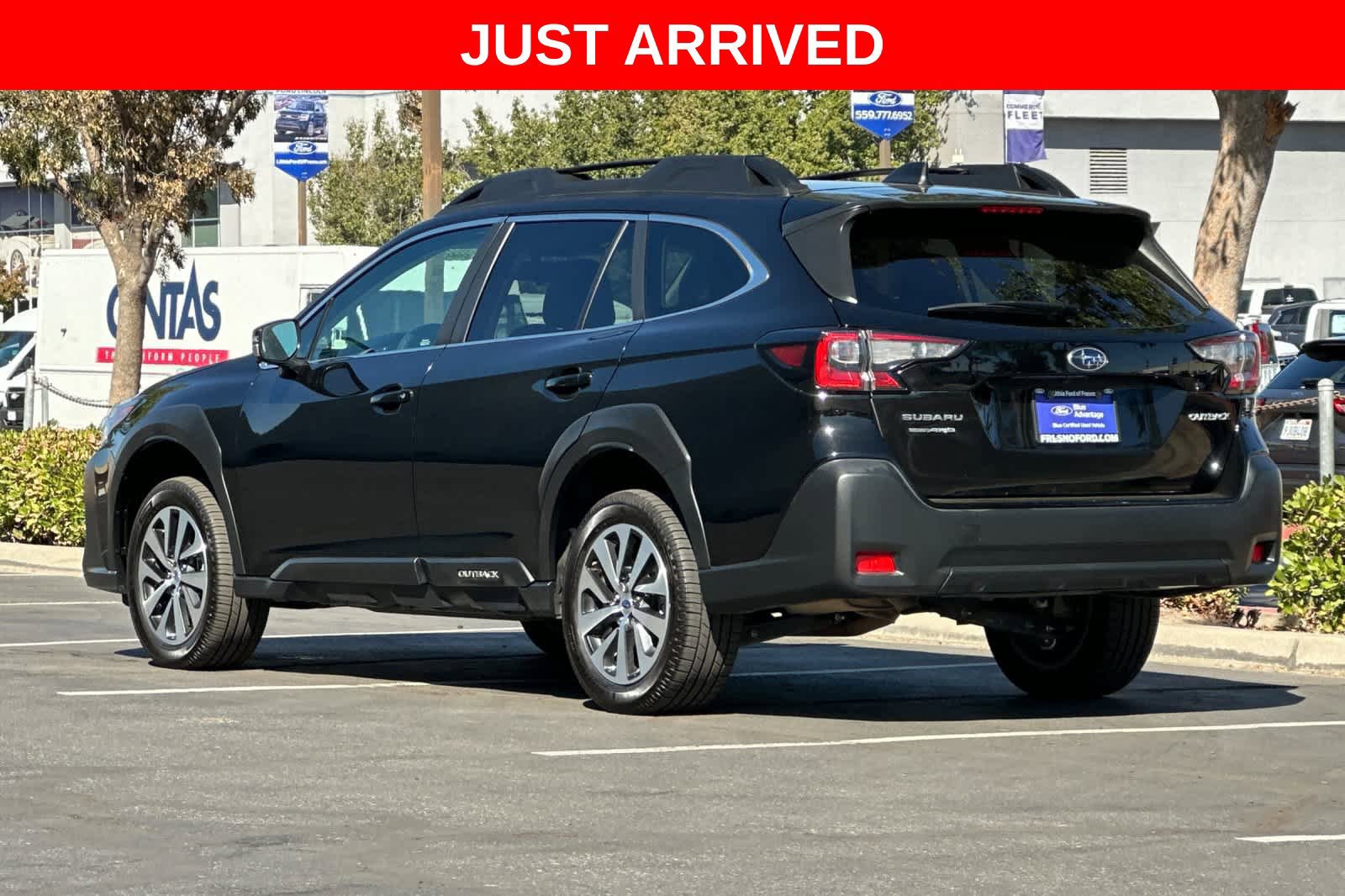 Used 2024 Subaru Outback Premium AWD/4WD image 7