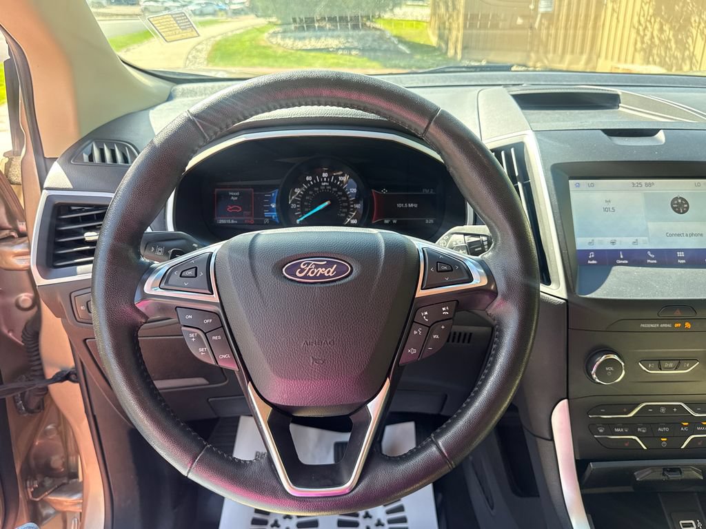 Certified 2020 Ford Edge SEL w/ Cold Weather Package AWD/4WD image 14
