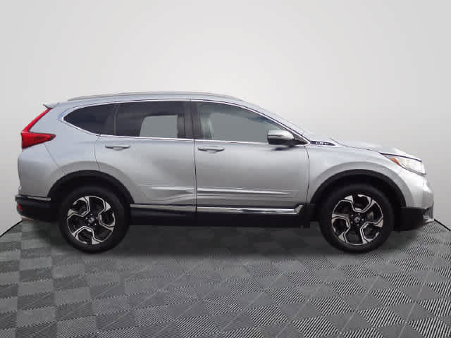 Used 2018 Honda CR-V Touring image 4
