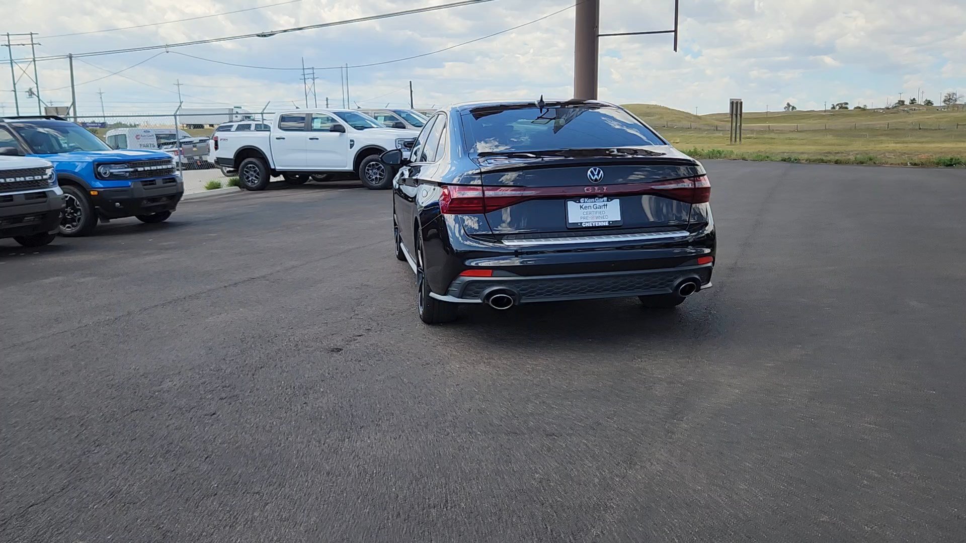 Used 2025 Volkswagen Jetta GLI Autobahn FWD image 3