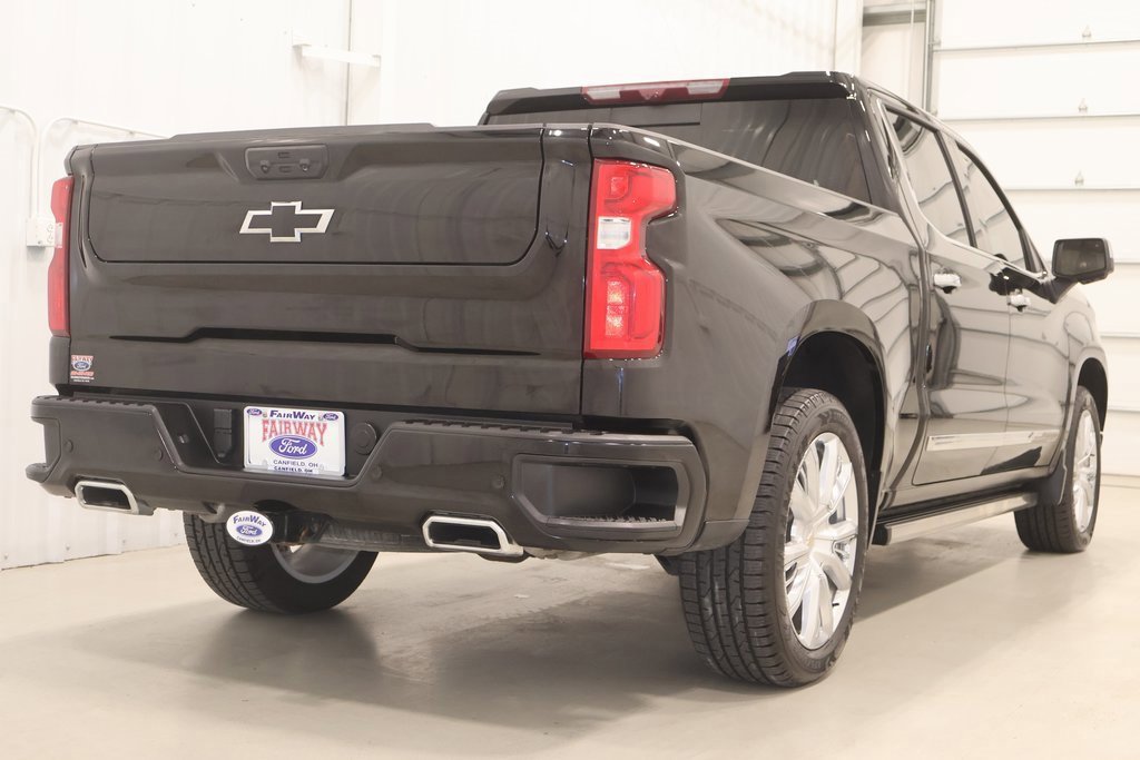 Used 2022 Chevrolet Silverado 1500 High Country w/ High Country Premium Package image 6