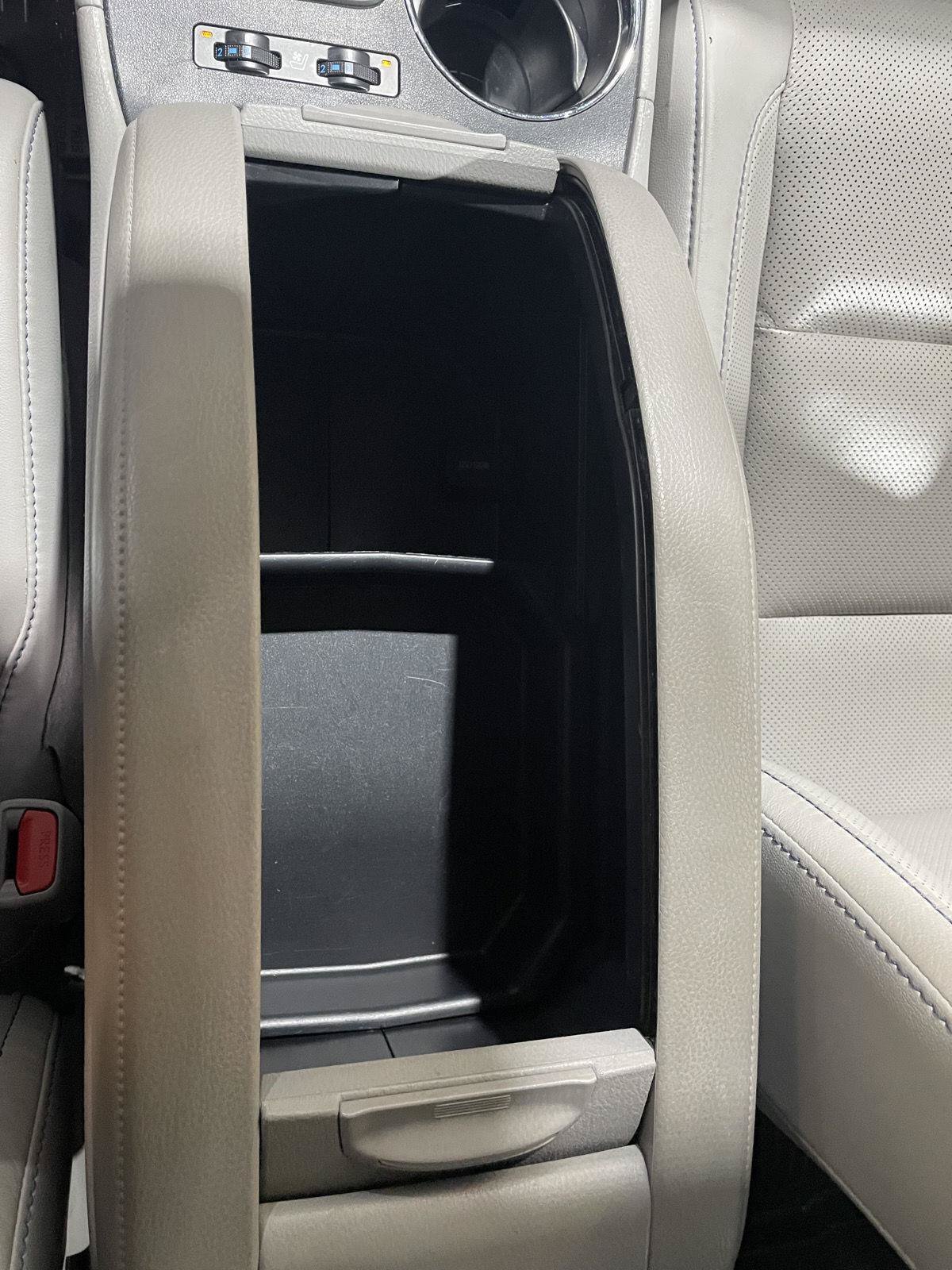 Used 2019 Toyota Highlander Limited AWD/4WD image 38