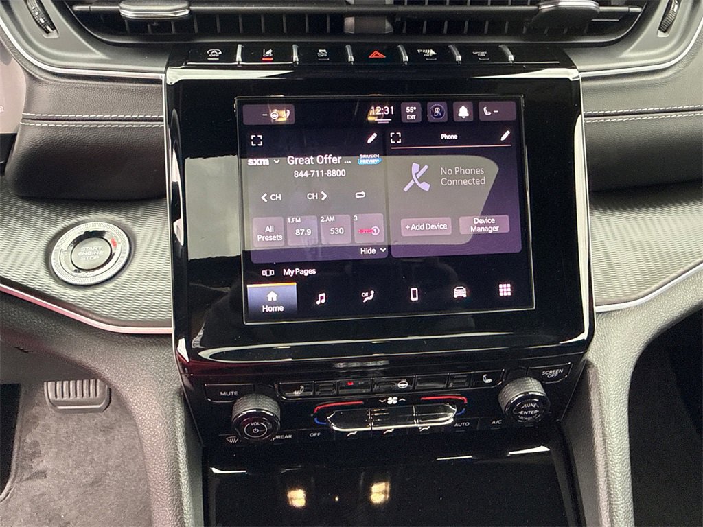 Used 2025 Jeep Grand Cherokee L Altitude image 31