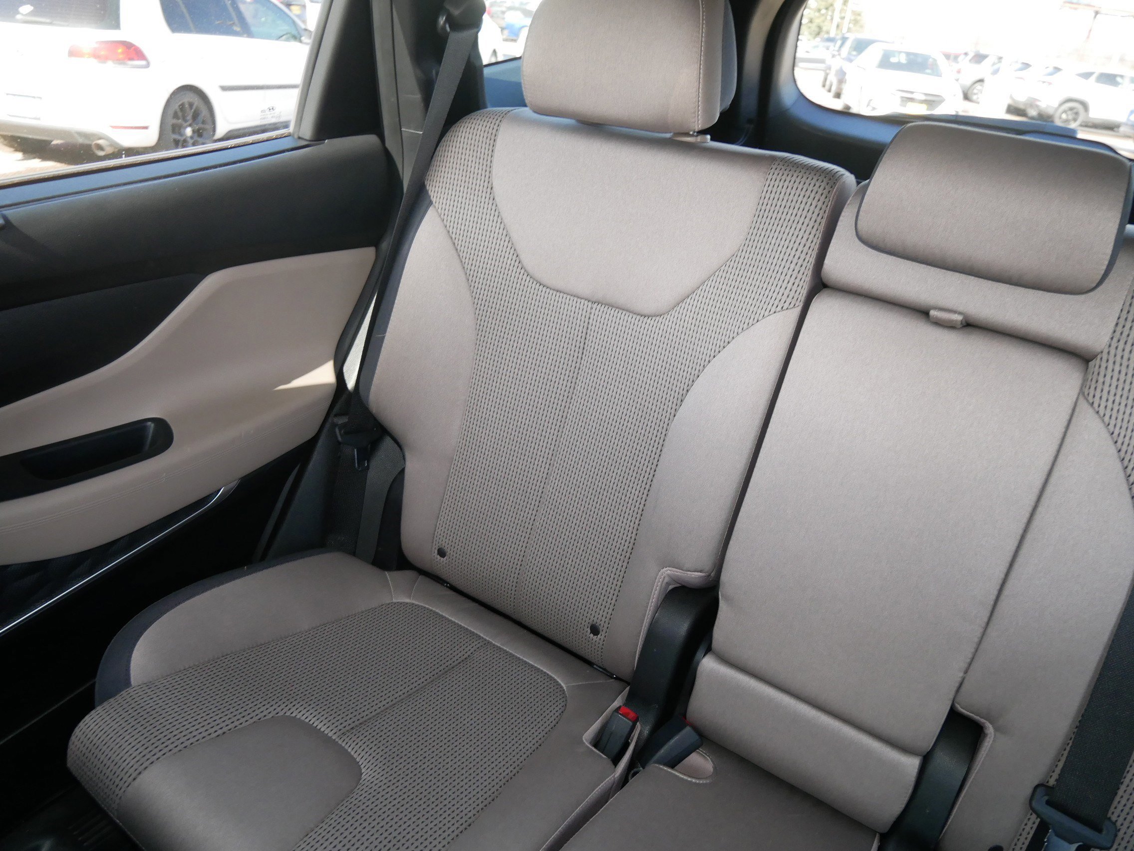 Used 2020 Hyundai Santa Fe SEL w/ Convenience Package image 12