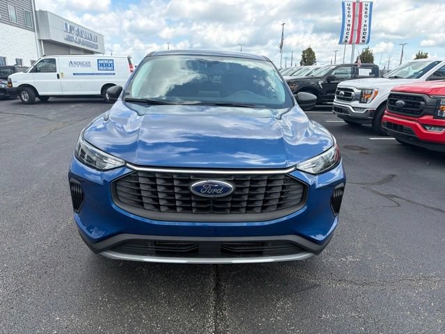 Certified 2023 Ford Escape Active AWD/4WD image 2