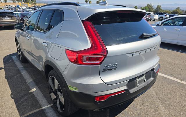 Used 2023 Volvo XC40 Recharge Ultimate AWD/4WD image 4