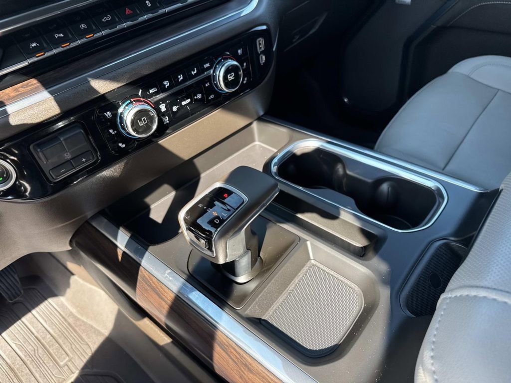 Used 2024 GMC Sierra 1500 SLT w/ SLT Premium Plus Package image 29