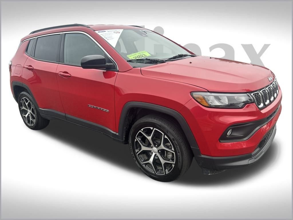 Used 2024 Jeep Compass Latitude video 1