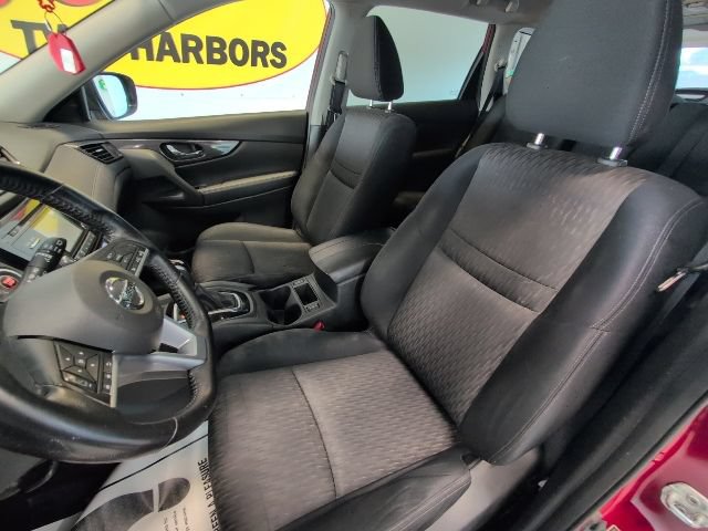 Used 2017 Nissan Rogue SV AWD/4WD image 11