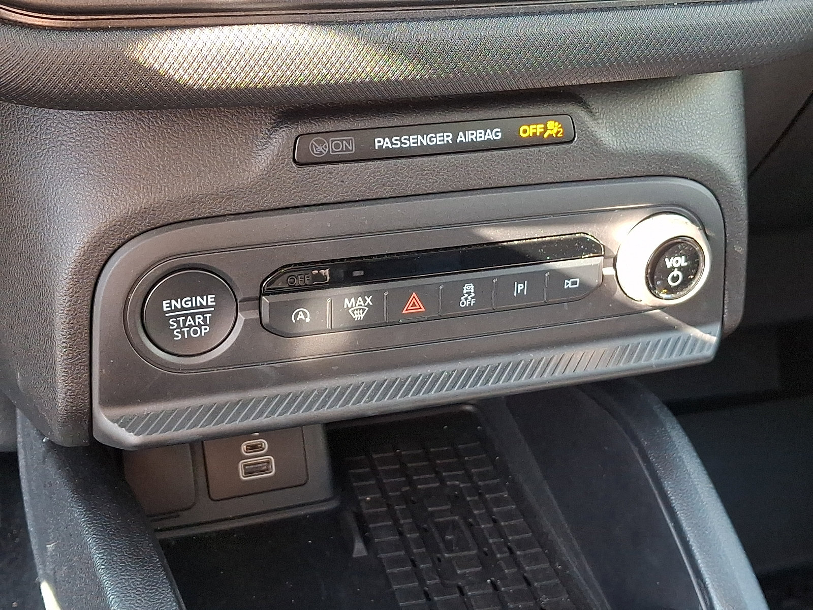 Certified 2025 Ford Bronco Sport Outer Banks w/ Outer Banks Tech Package+ AWD/4WD image 16
