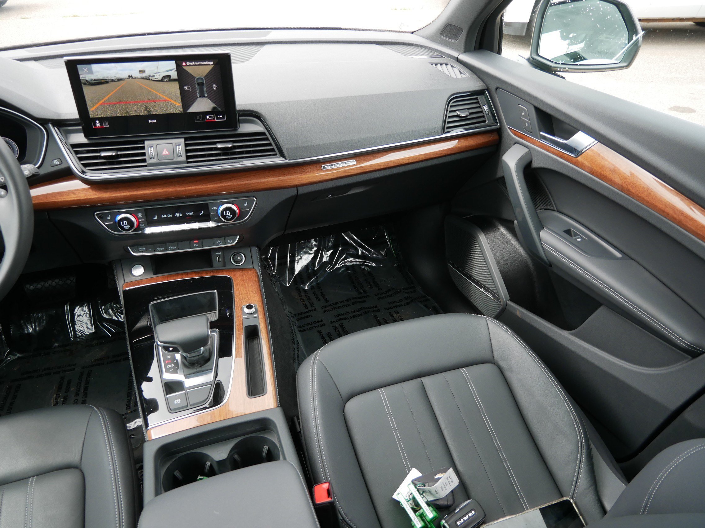 Used 2023 Audi Q5 2.0T Premium Plus w/ Premium Plus Package AWD/4WD image 11