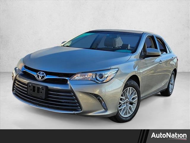 Used 2017 Toyota Camry LE image 1
