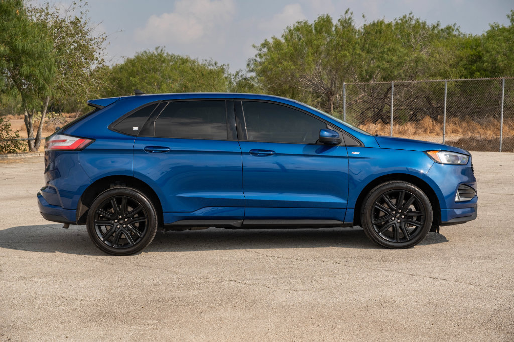 Certified 2024 Ford Edge ST-Line AWD/4WD image 9