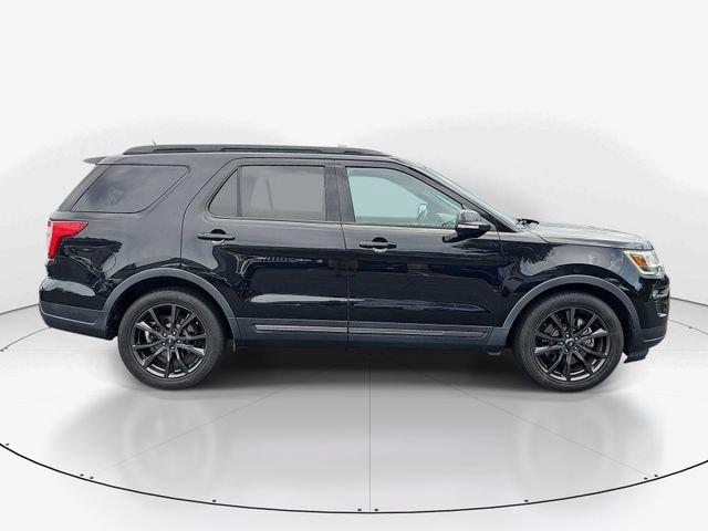 Certified 2019 Ford Explorer XLT w/ Equipment Group 202A FWD image 2