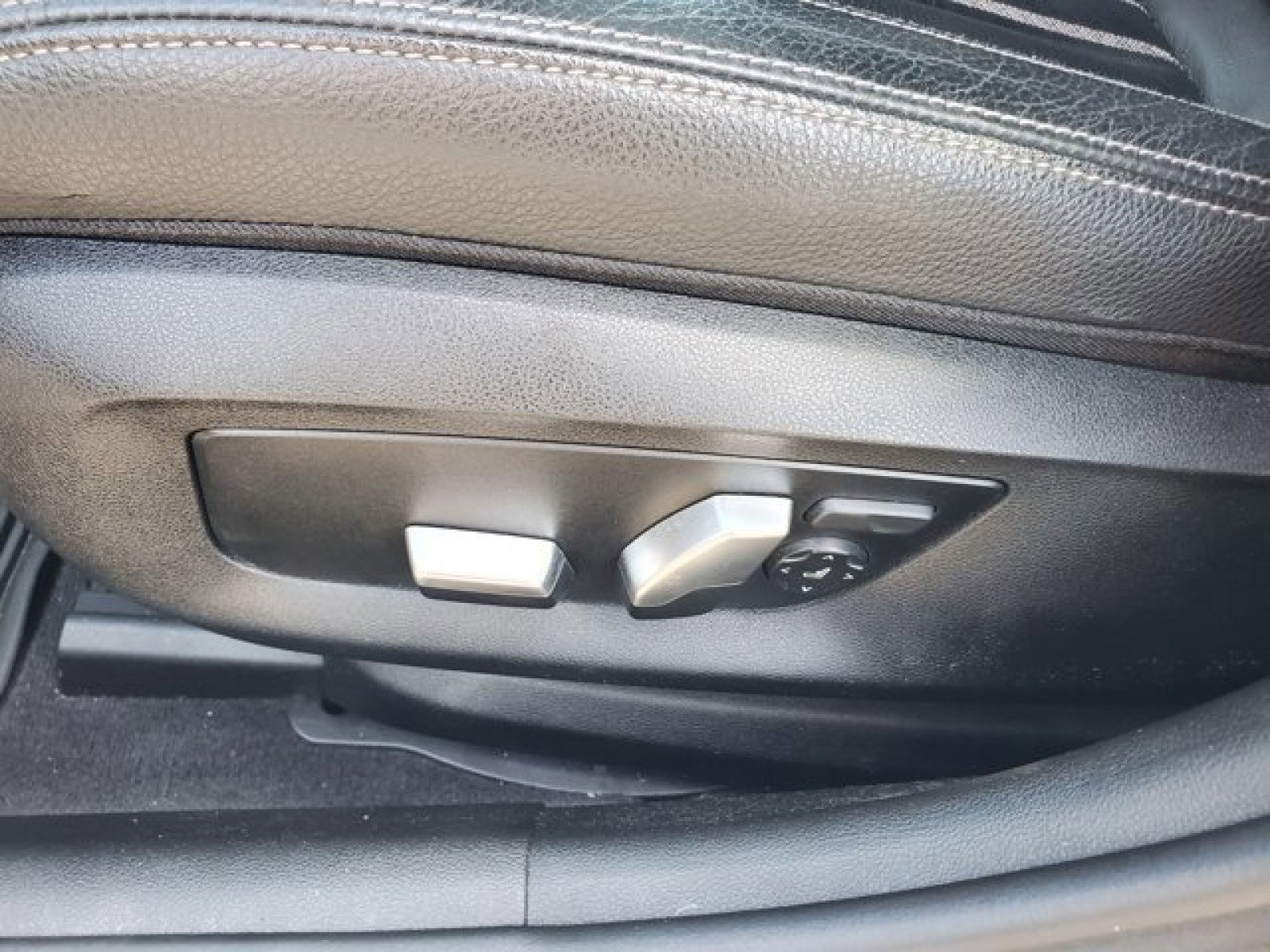 Used 2018 BMW 540i 540i Sedan image 13