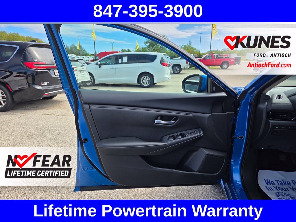 Used 2024 Nissan Sentra SV FWD image 17