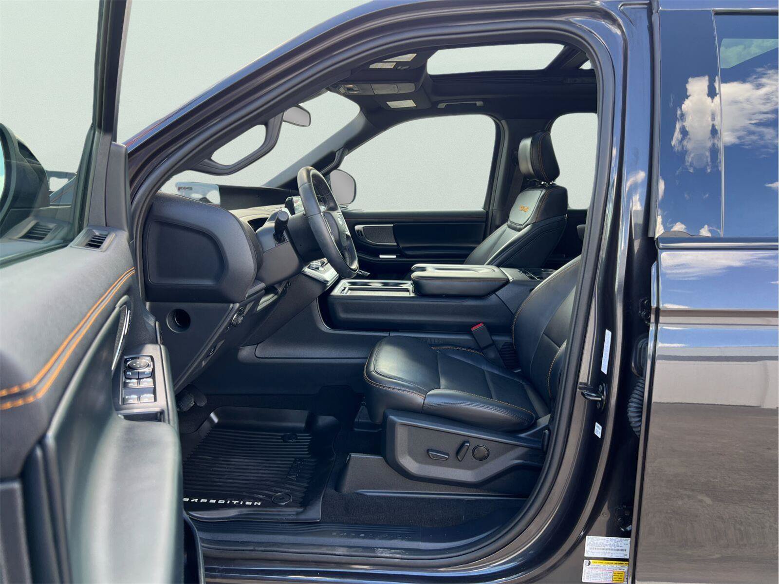 Certified 2025 Ford Expedition Tremor AWD/4WD image 12