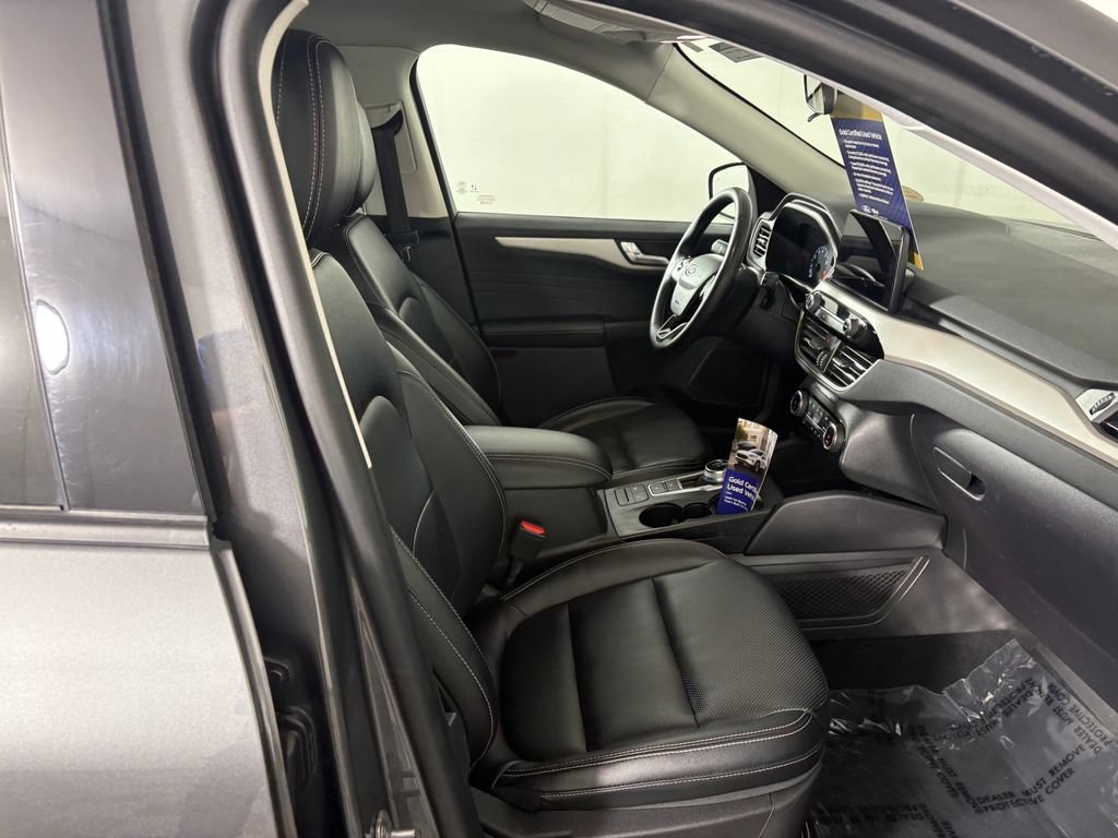 Certified 2022 Ford Escape SEL AWD/4WD image 34