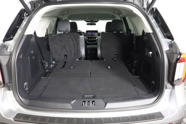 Certified 2025 Ford Explorer Active w/ Active Comfort Package image 60