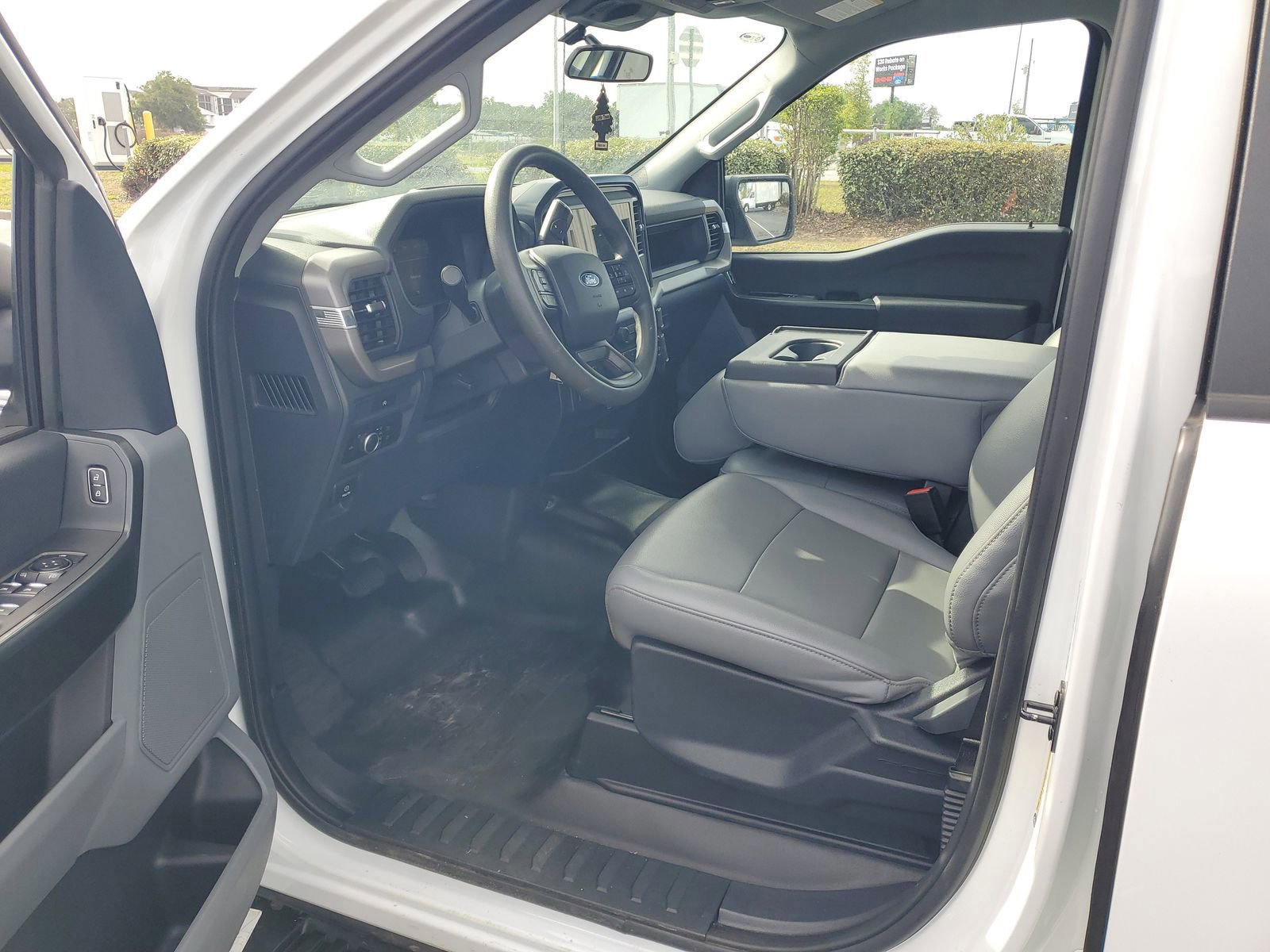 Certified 2025 Ford F150 XL w/ Tow/Haul Package AWD/4WD image 15