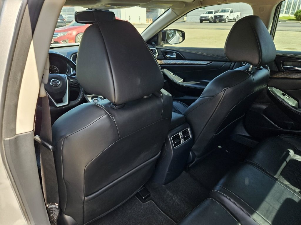 Used 2017 Nissan Maxima Platinum FWD image 22