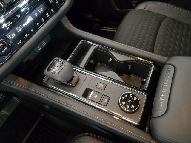 Used 2025 Nissan Pathfinder Rock Creek AWD/4WD image 22